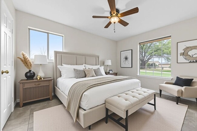 Building Photo - 2300 Zinnia Ct