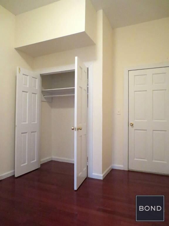 Building Photo - 119 W 104th St