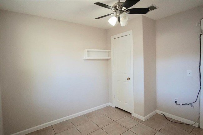 Building Photo - 4814 Walden Cir