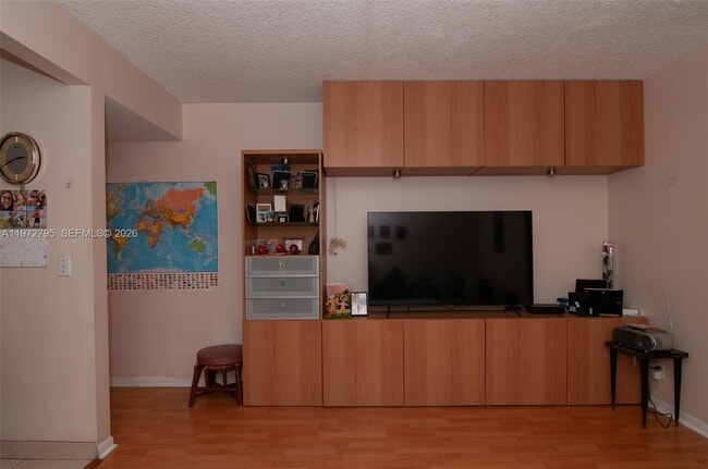 Building Photo - 1351 SW 125th Ave