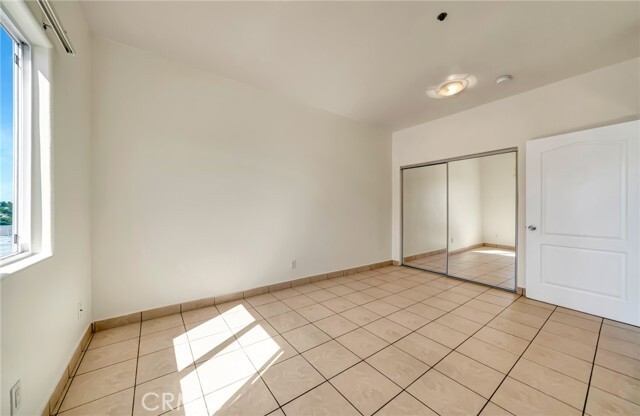 Building Photo - 316 S New Hampshire Ave