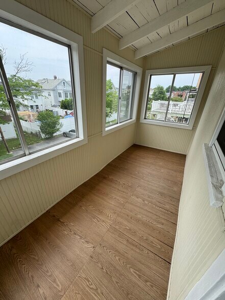 Building Photo - 60 Litchfield St