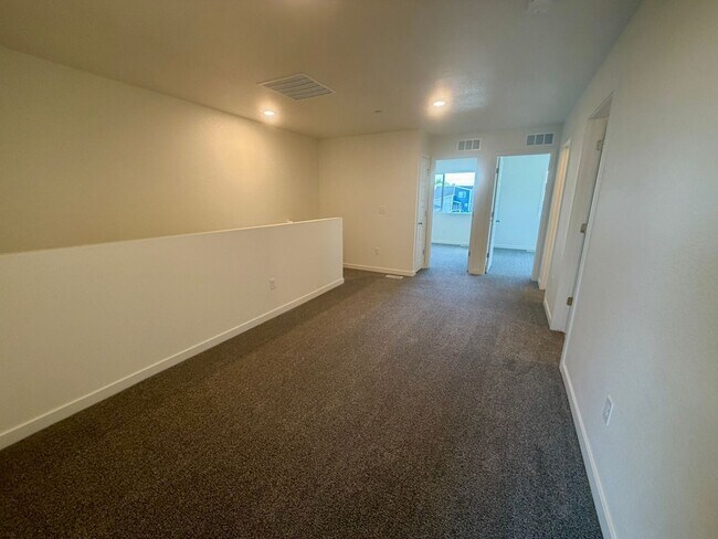 Building Photo - 3852 Pinnacles Ct