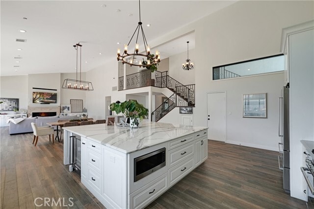 Building Photo - 1827 Mariners Dr