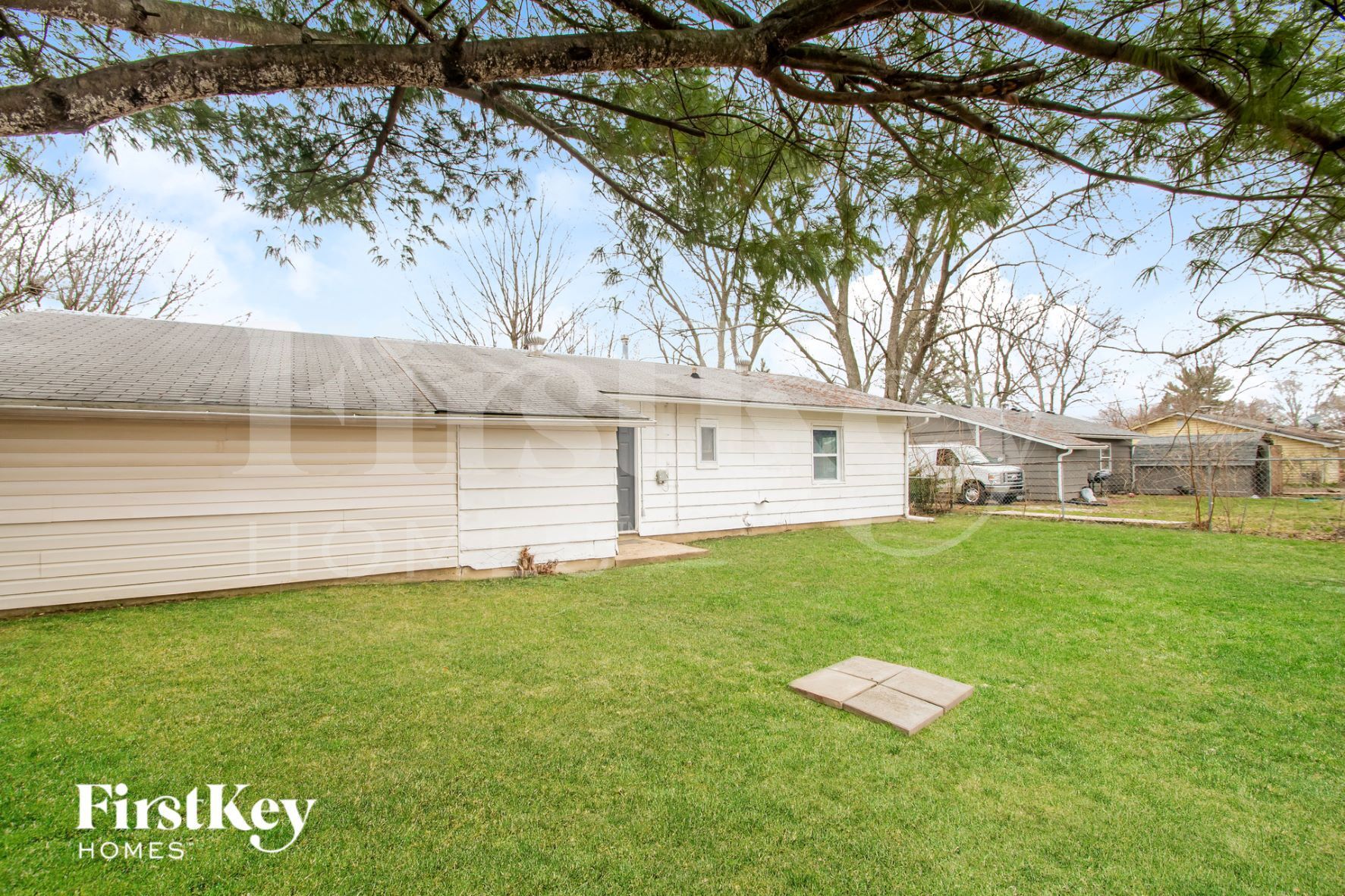 Building Photo - 3107 N Fuller Dr