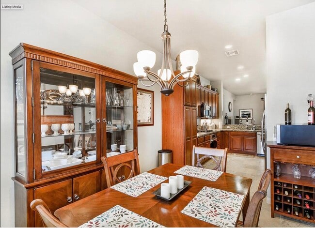 Building Photo - 81690 Avenida Alturas