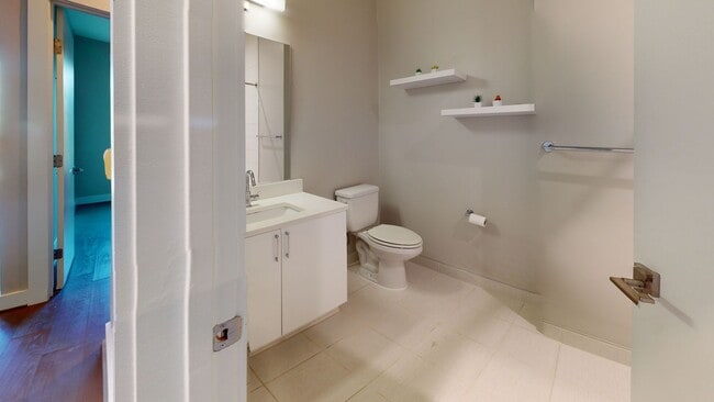 Building Photo - Capitol Hill-Modern & Sleek One Bedroom Plus Large Office Space, Parking Included, Pets Welcomed,...