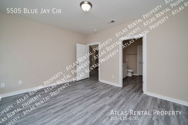Building Photo - 5505 Blue Jay Cir