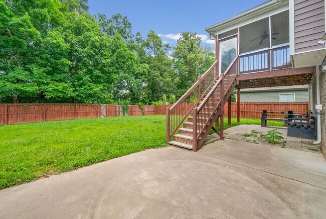 Building Photo - 771 Banister Dr