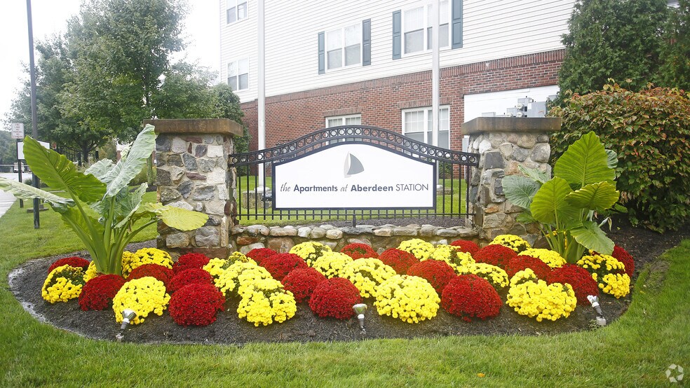 The Apartments at Aberdeen Station 1000 Central Ave Aberdeen NJ 07747
