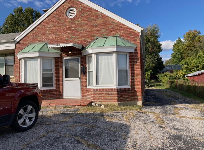 Building Photo - 6315 Heege Rd