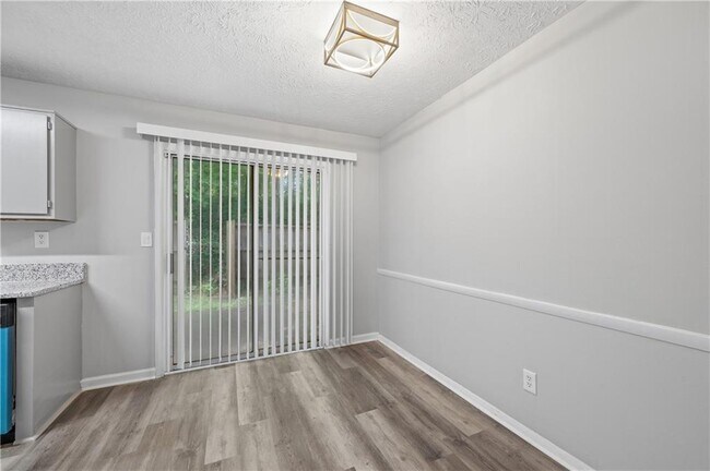 Building Photo - 2897 Spruce Cir