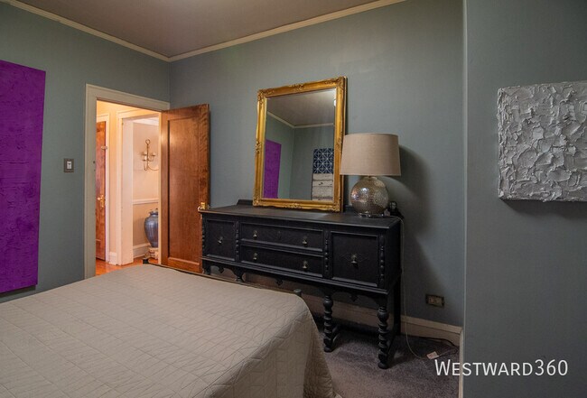 Building Photo - 7741 S Chappel Ave