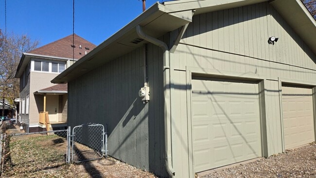 Building Photo - Historic Garfield Park neighborhood with quiet streets and mature trees -