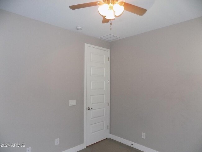 Building Photo - 4967 S Bridal Vail Dr