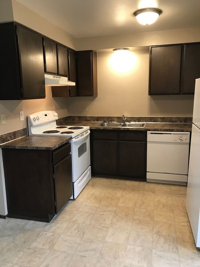 Building Photo - 130Hom