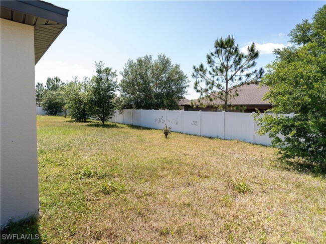 Building Photo - 4558 Barbuda Dr
