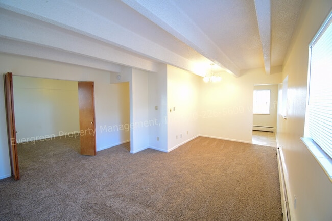 Building Photo - 1109 Alford St