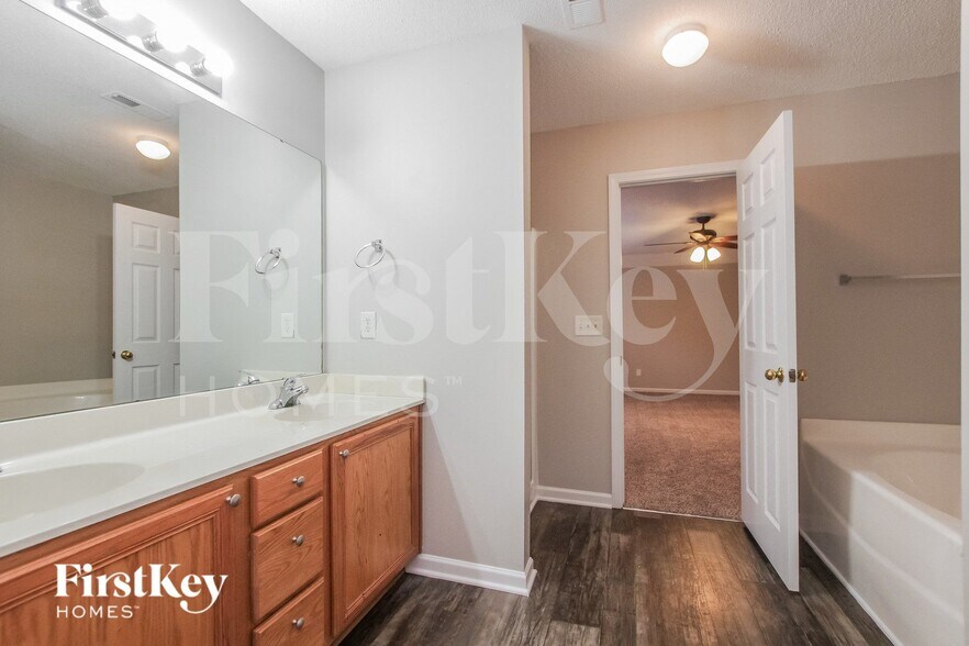 Building Photo - 2038 Twilight Ln