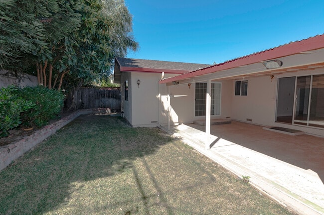 Building Photo - 4/3 near Jollyman Park, Top Cupertino Scho...