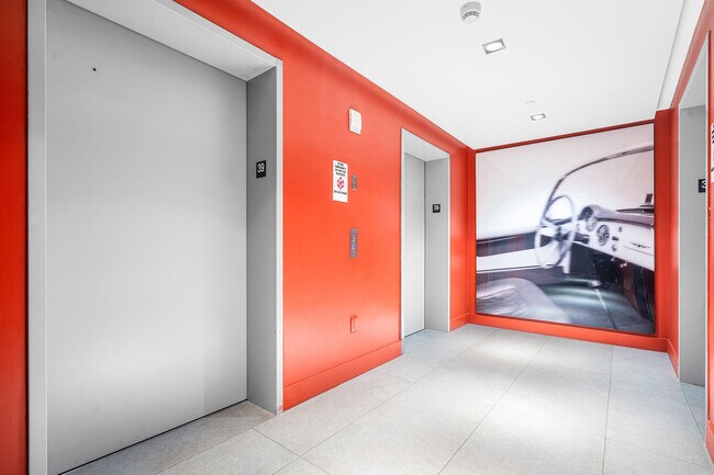 Building Photo - 1100 S Miami Ave