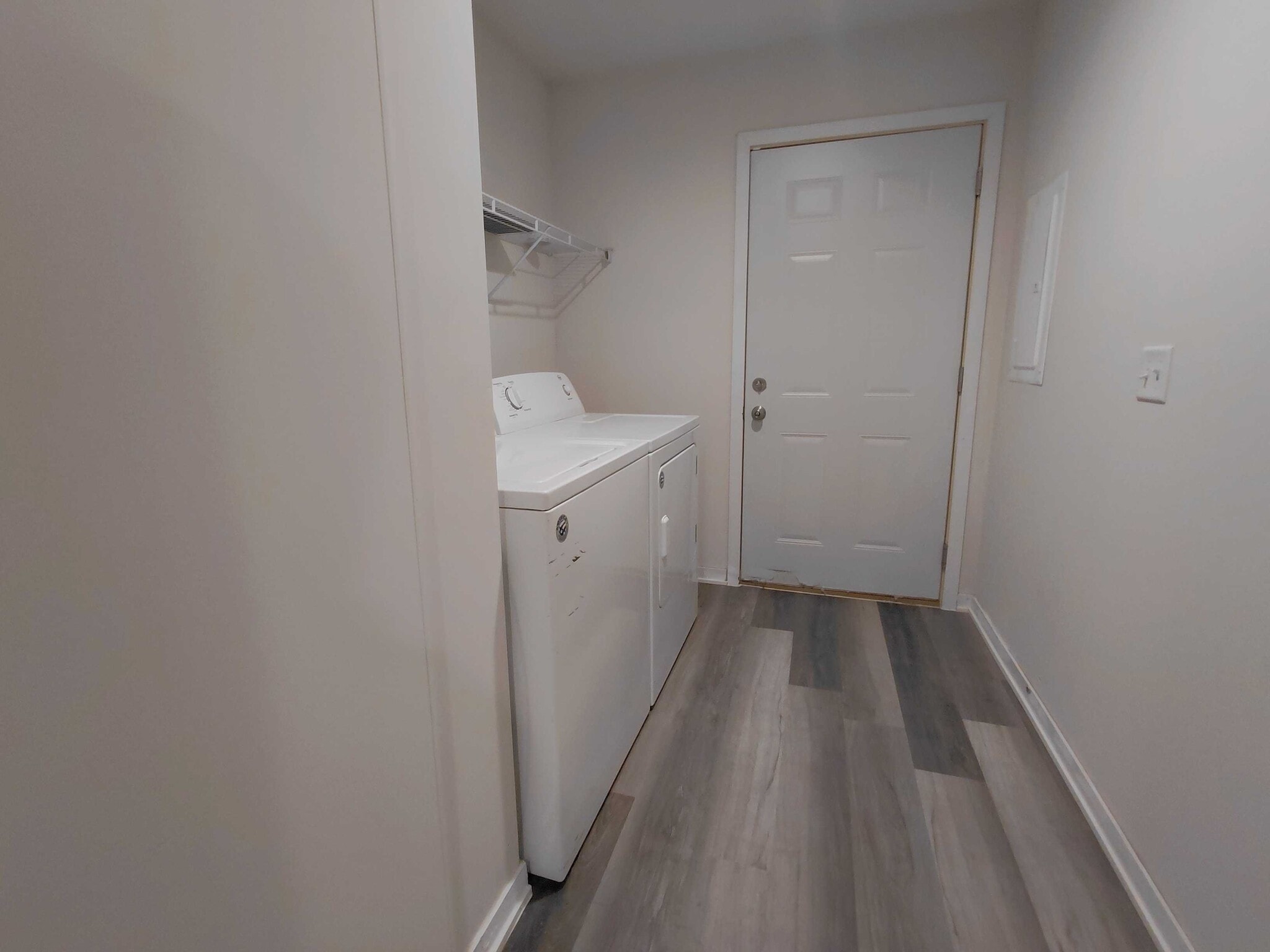 Building Photo - 2014 Gull Ln NW