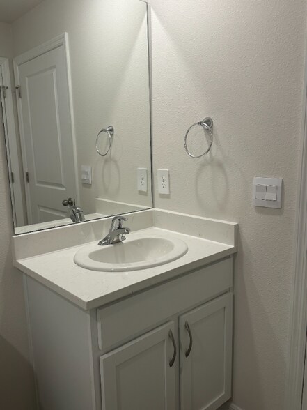 Building Photo - 10828 Gentle Current Wy