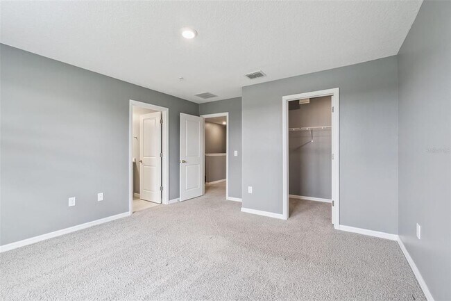 Building Photo - 4431 Arlington Ave