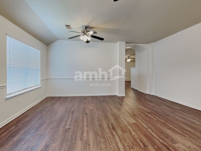 Building Photo - 16518 Barker Ranch Ct