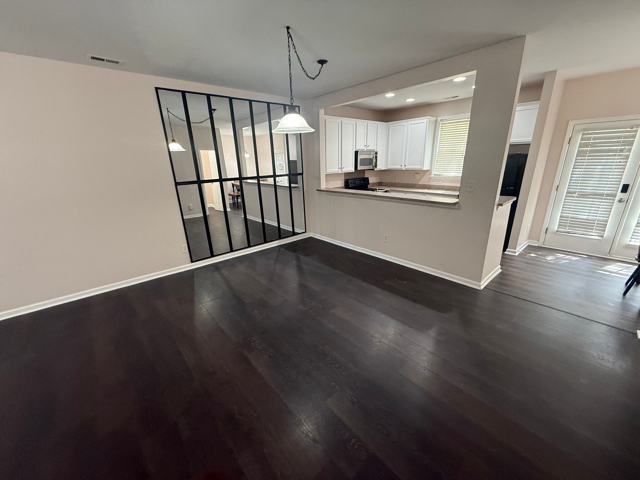 Building Photo - Room in Townhome on McGoogan Ln