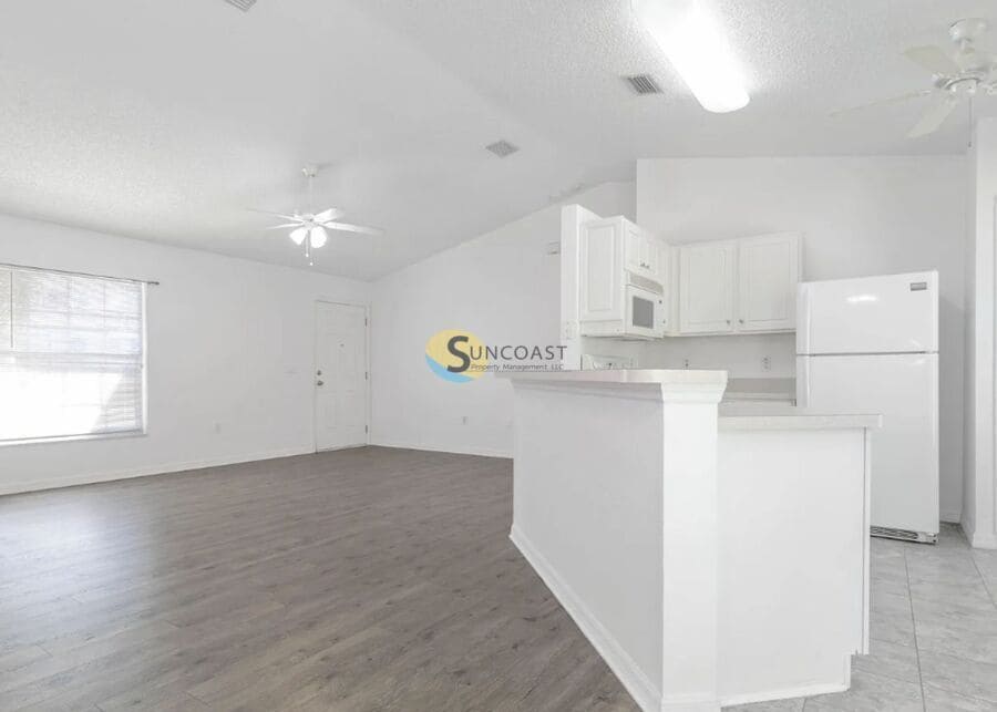 Building Photo - 61 Raleigh Dr