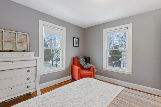 Building Photo - Classic 4BR Colonial with Porch, Gardens & Garage Near Downtown South Portland