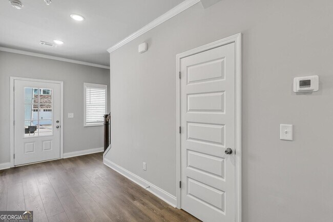 Building Photo - 15 Sprayberry Rd