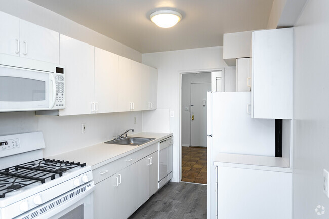 Interior Photo - Plaza East Apartments