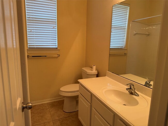 Building Photo - 10727 Gilford Crest Dr