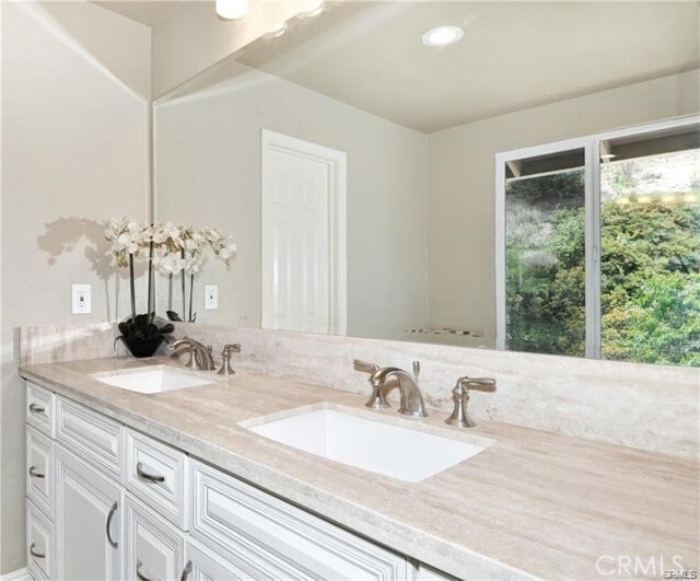 Building Photo - 3940 San Antonio Rd