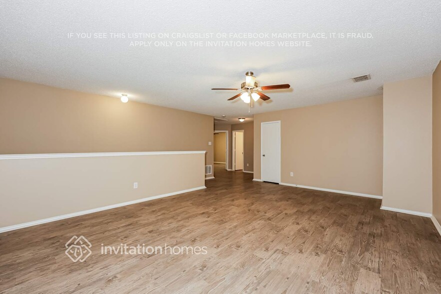 Building Photo - 2912 Barberini Dr