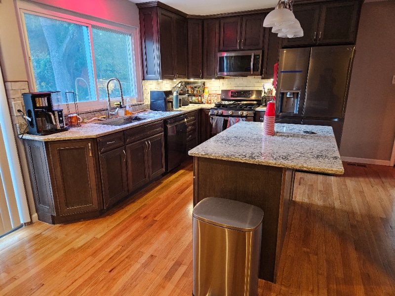 Building Photo - 9 Red Mill Ct