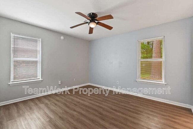 Building Photo - 149 Dorchester Manor Blvd