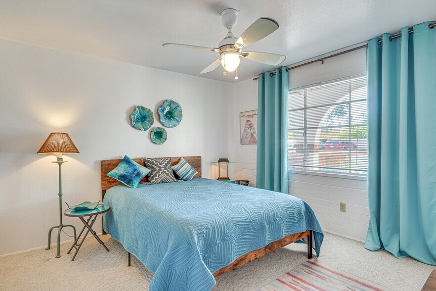 Building Photo - 329 S Paseo Tierra