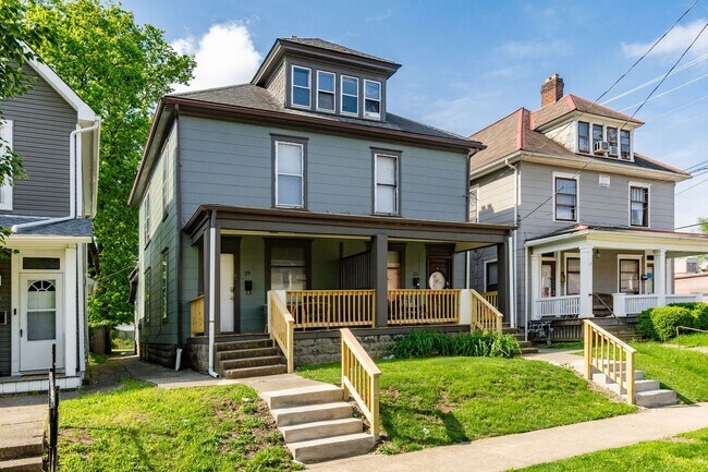Building Photo - 25-29 E. Blake Avenue