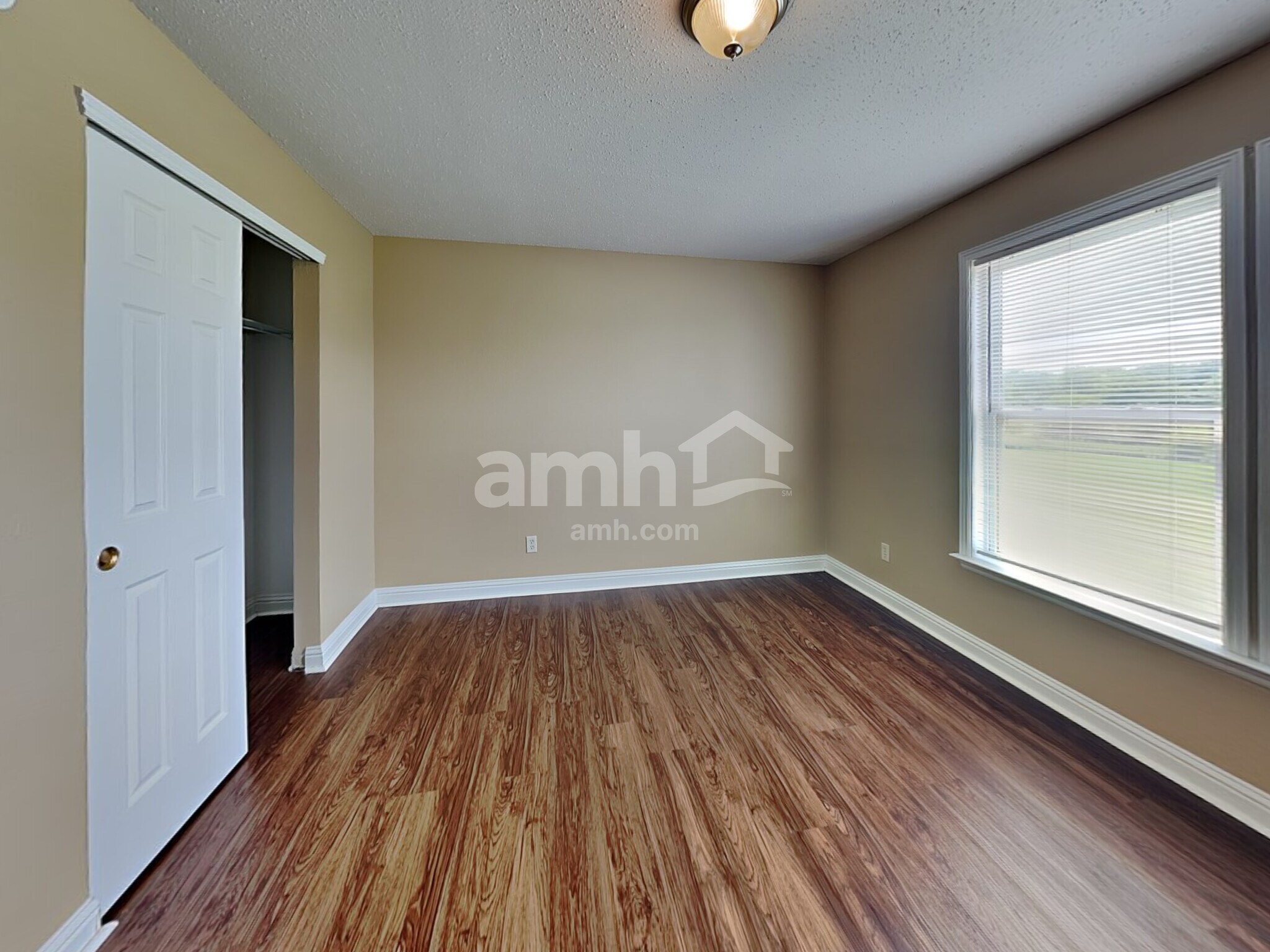 Building Photo - 10639 Inspiration Dr