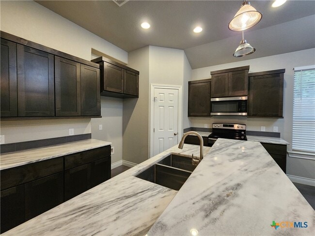 Building Photo - 184 E Torrey St