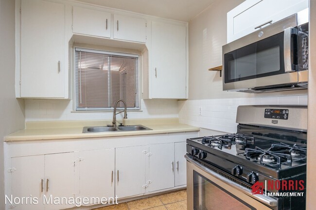 Building Photo - 2 br, 1 bath House - 516 N Roosevelt Ave