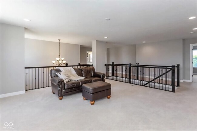 Building Photo - 1571 Hazy Falls Ct