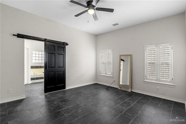 Building Photo - 1104 N Boston College Dr