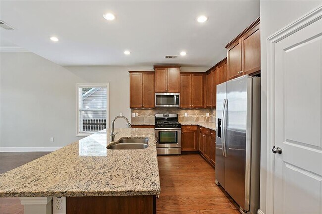 Building Photo - 1536 Habershal Dr NW