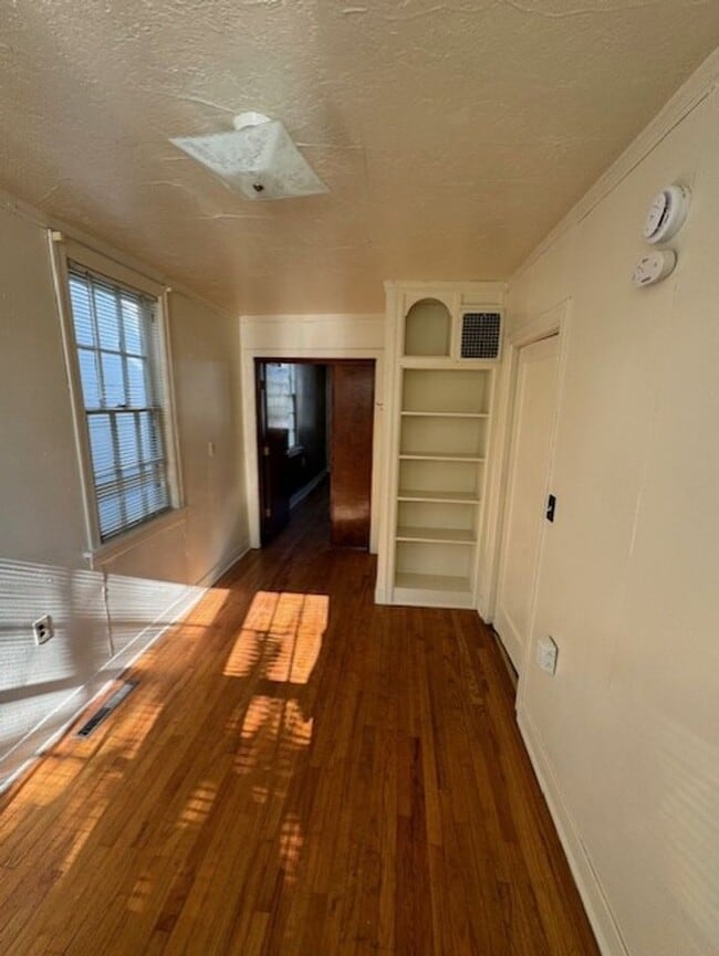 Building Photo - 4 bedroom House Near OSU Campus and Downtown