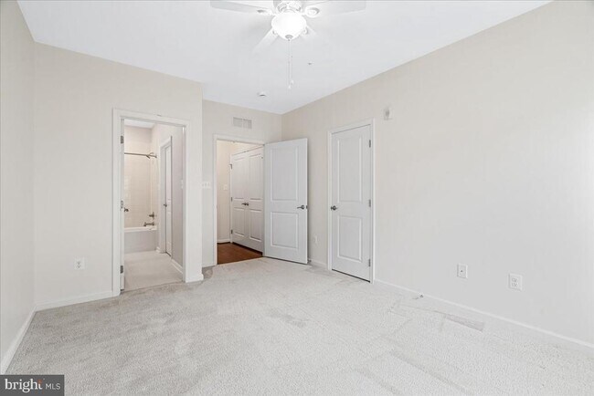 Building Photo - 6511 Walcott Ln