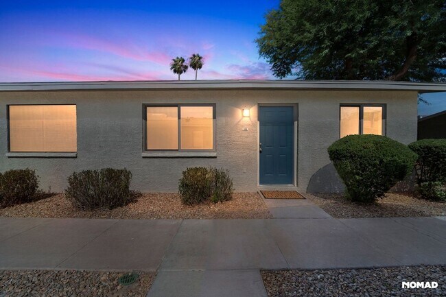 Primary Photo - Charming 2BR Condo in Phoenix